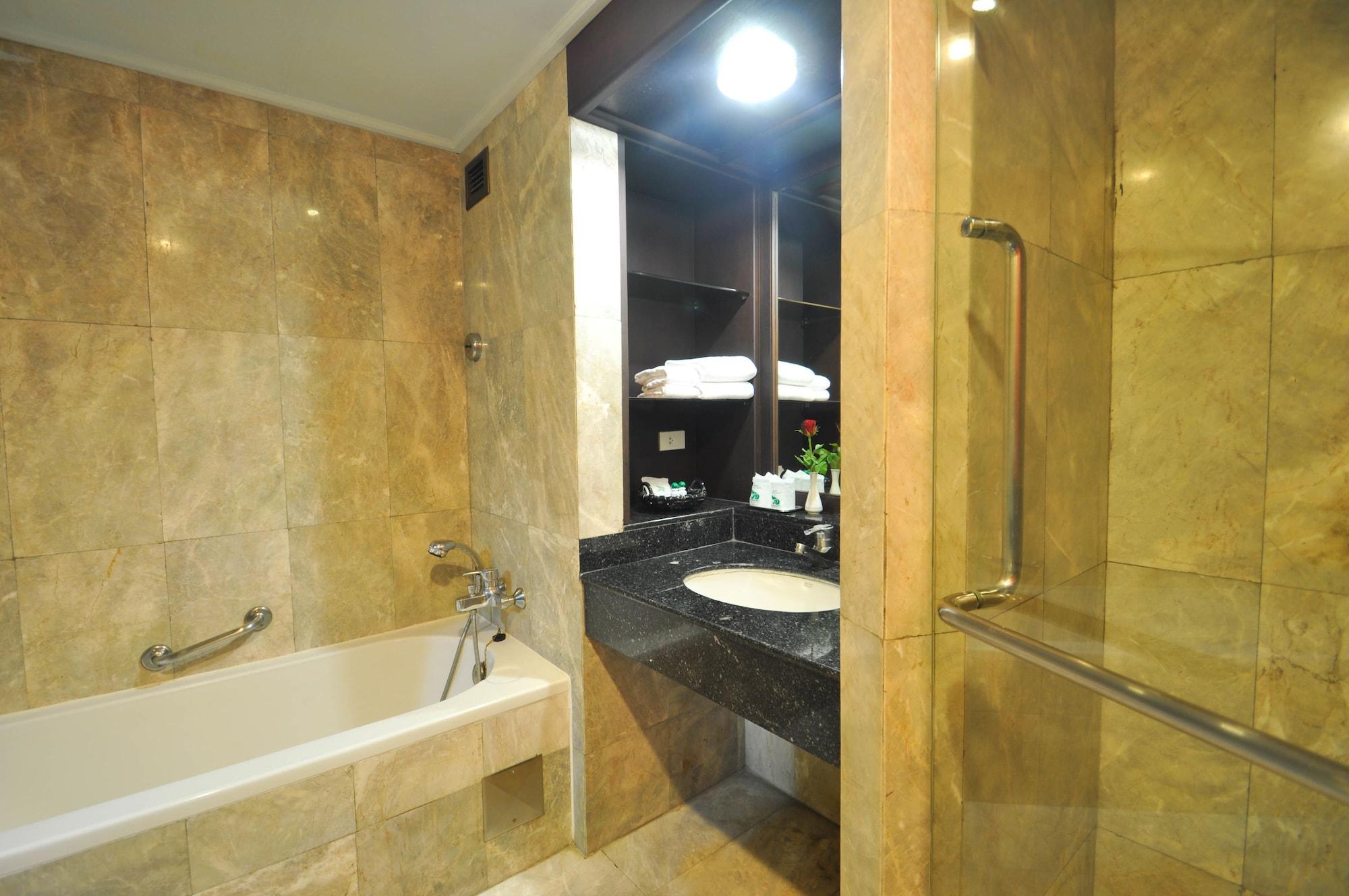 Bp Grand Suite Hotel Hat Yai Esterno foto