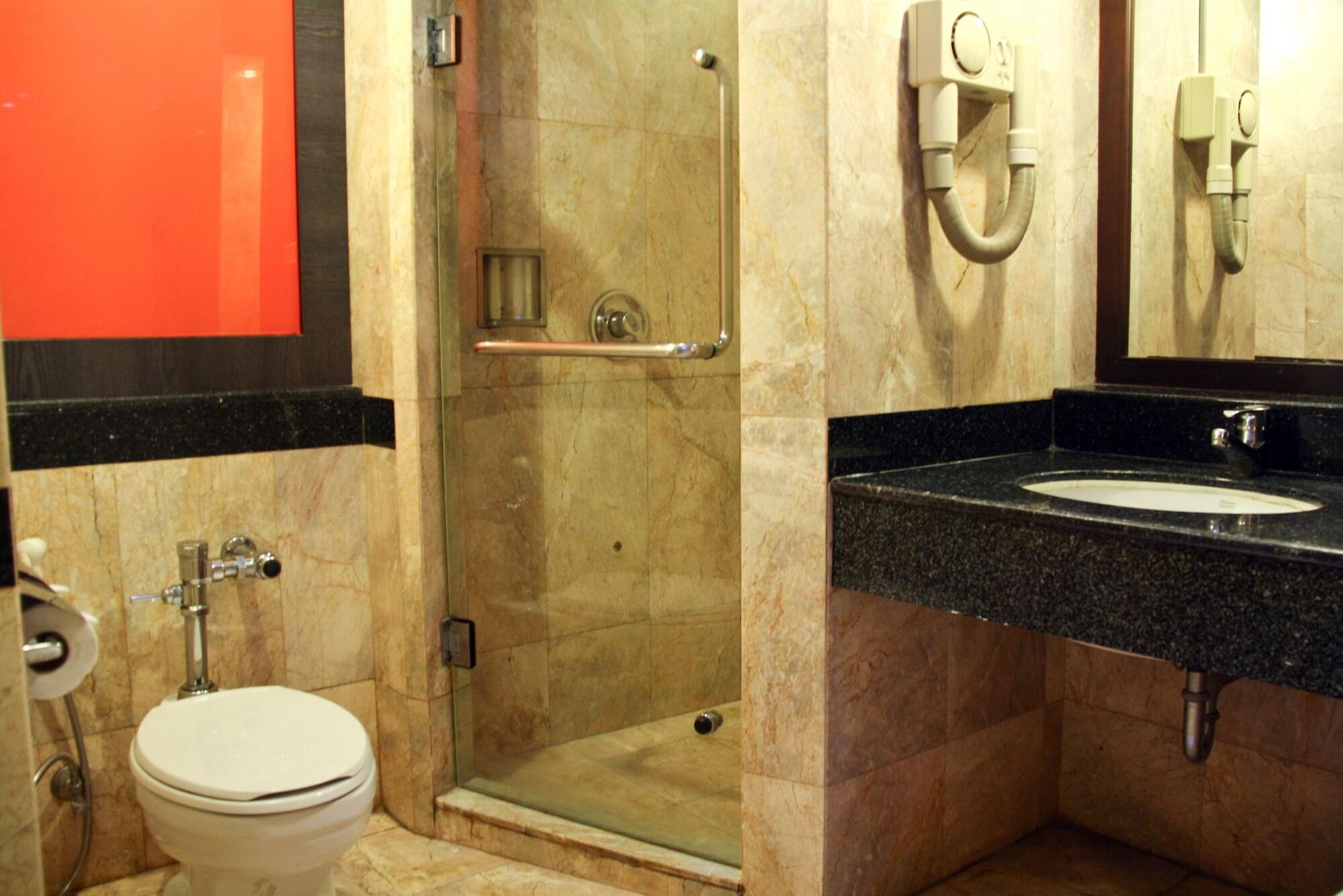 Bp Grand Suite Hotel Hat Yai Esterno foto