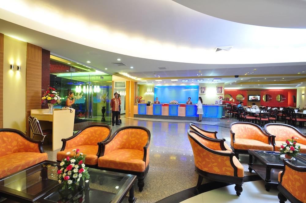 Bp Grand Suite Hotel Hat Yai Esterno foto