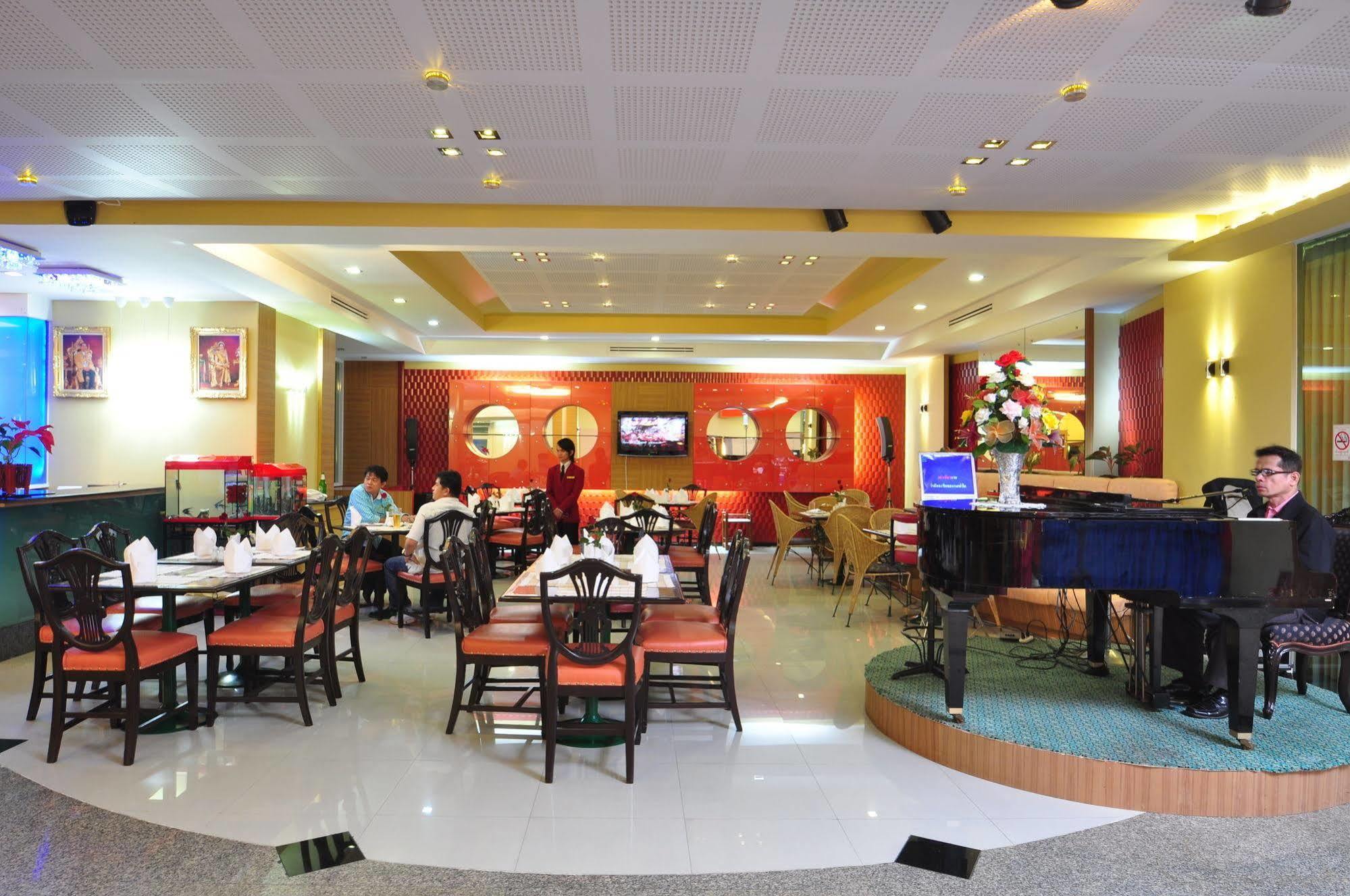 Bp Grand Suite Hotel Hat Yai Esterno foto